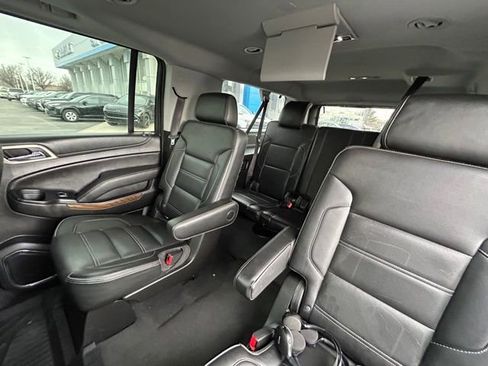Used 2020 GMC Yukon XL Denali w/ Denali Premium Package image 22