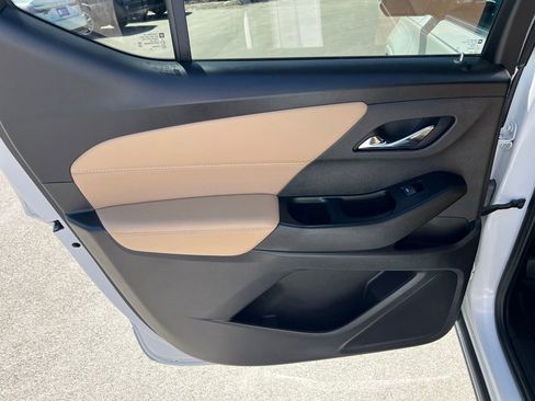 Used 2023 Chevrolet Traverse Premier w/ LPO, Floor Liner Package AWD/4WD image 20
