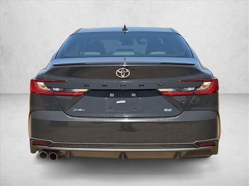 Used 2025 Toyota Camry SE FWD image 7
