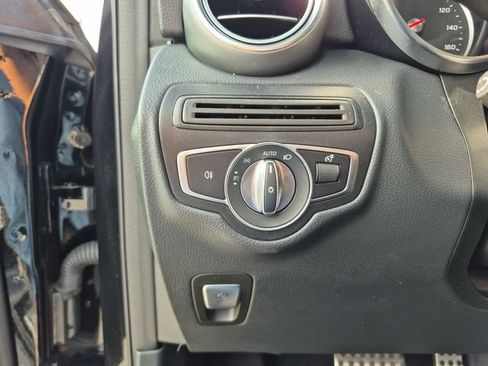 Used 2021 Mercedes-Benz GLC 300 4MATIC Coupe image 26