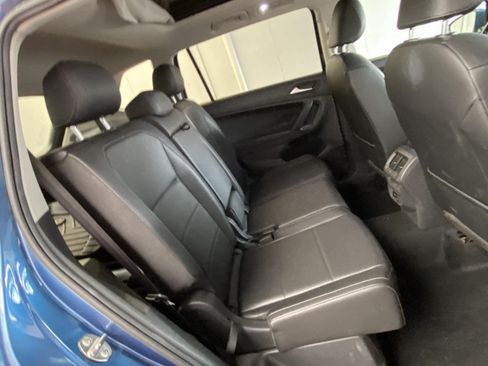 Used 2019 Volkswagen Tiguan SEL w/ 3rd Row Seat Package AWD/4WD image 12