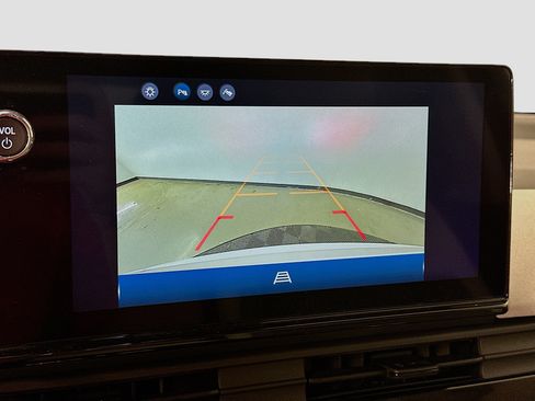 Used 2025 Honda Prologue EX image 23