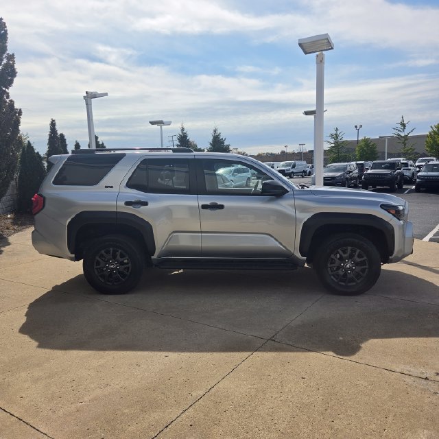 Used 2025 Toyota 4Runner SR5 AWD/4WD image 7
