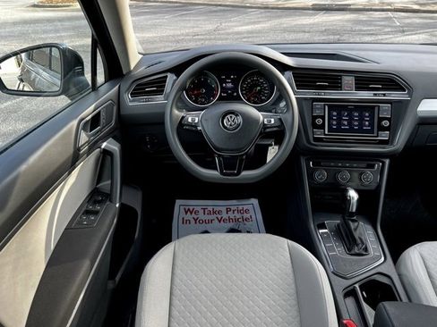 Used 2020 Volkswagen Tiguan S image 34