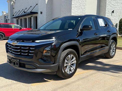 Used 2025 Chevrolet Equinox LT AWD/4WD image 5