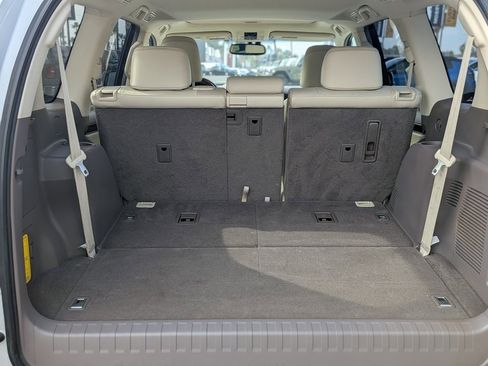 Used 2014 Lexus GX 460 image 10