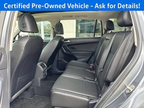 Certified 2021 Volkswagen Tiguan SE w/ Panoramic Sunroof Package AWD/4WD image 20
