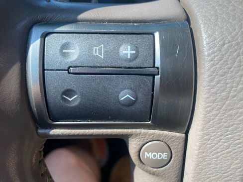 Used 2011 Lexus GX 460 w/ Comfort Plus Pkg AWD/4WD image 19
