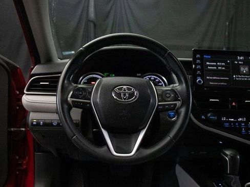 Used 2024 Toyota Camry XLE image 22