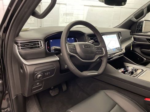 New 2026 Jeep Grand Wagoneer image 16