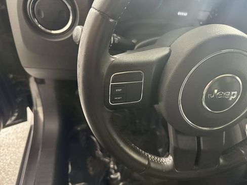 Used 2015 Jeep Patriot High Altitude image 12