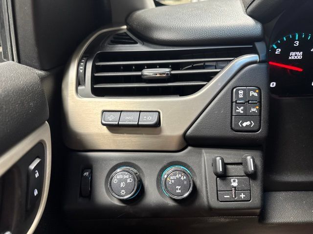 Used 2019 GMC Yukon Denali w/ Denali Ultimate Package AWD/4WD image 9