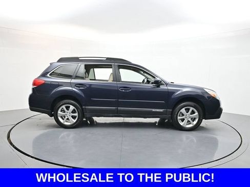Used 2013 Subaru Outback 3.6R Limited w/ Moonroof Pkg AWD/4WD image 8