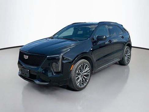 Used 2024 Cadillac XT4 Sport FWD image 3