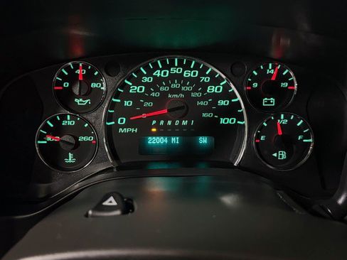 Used 2017 GMC Savana 3500 LS image 25