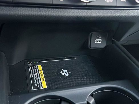 Used 2024 Honda HR-V EX-L image 25