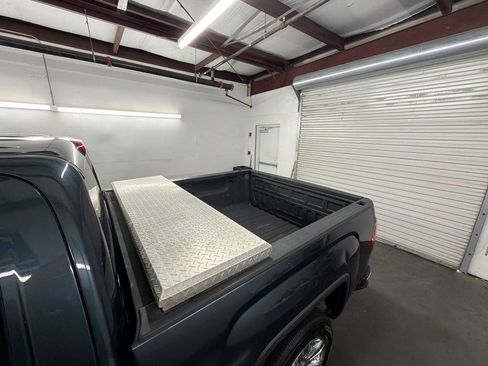 Used 2018 GMC Sierra 1500 SLT AWD/4WD image 23