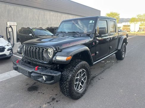 Used 2024 Jeep Gladiator Rubicon w/ Technology Group image 1