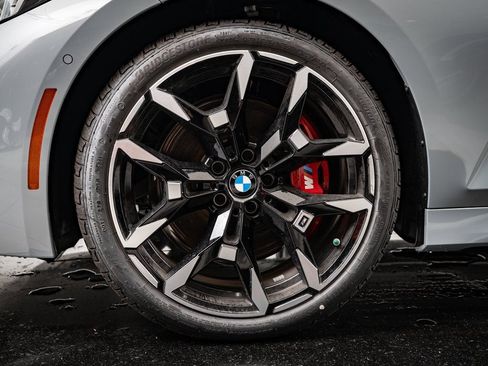Used 2025 BMW 330i xDrive Sedan w/ M Sport Package AWD/4WD image 13