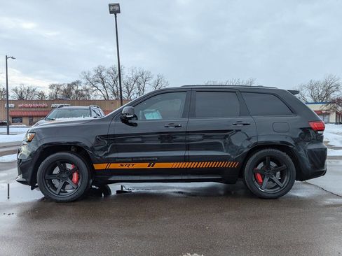 Used 2018 Jeep Grand Cherokee SRT image 7