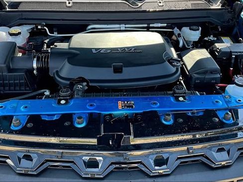 Used 2022 Chevrolet Colorado ZR2 AWD/4WD image 29