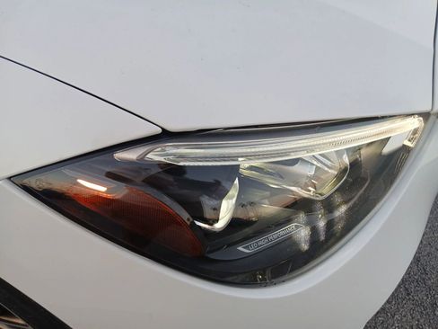 Used 2023 Mercedes-Benz C 300 4MATIC Sedan w/ Exclusive Trim Package image 21