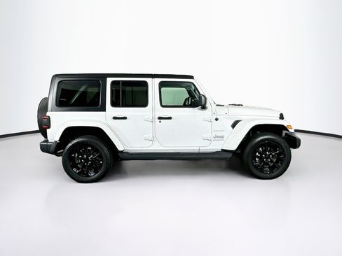 Used 2023 Jeep Wrangler Unlimited Sahara w/ Cold Weather Group AWD/4WD image 10
