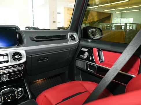 Certified 2024 Mercedes-Benz G 63 AMG 4MATIC image 47