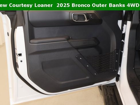 New 2025 Ford Bronco Outer Banks image 9
