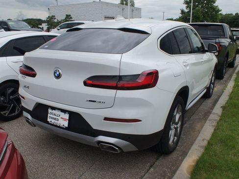Used 2022 BMW X4 xDrive30i w/ Convenience Package AWD/4WD image 4