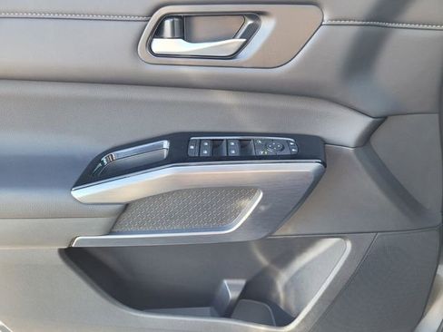 New 2026 Nissan Pathfinder SL image 20