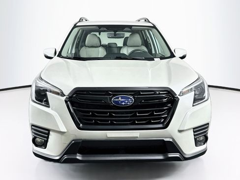 Used 2022 Subaru Forester Limited AWD/4WD image 2