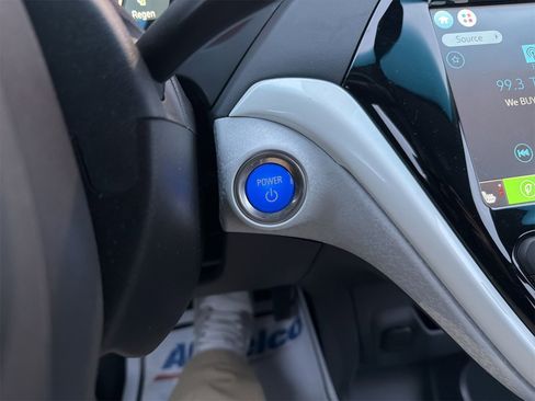 Used 2020 Chevrolet Bolt LT image 17