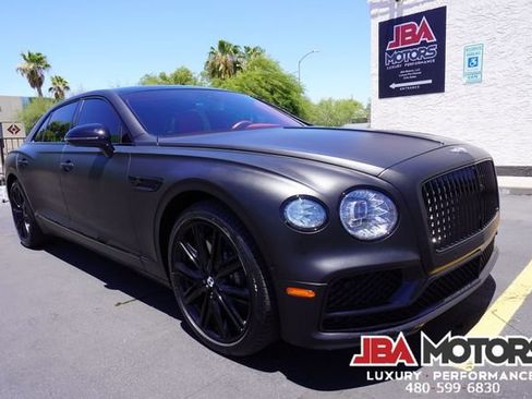 Used 2023 Bentley Flying Spur Plug-In Hybrid AWD/4WD image 2