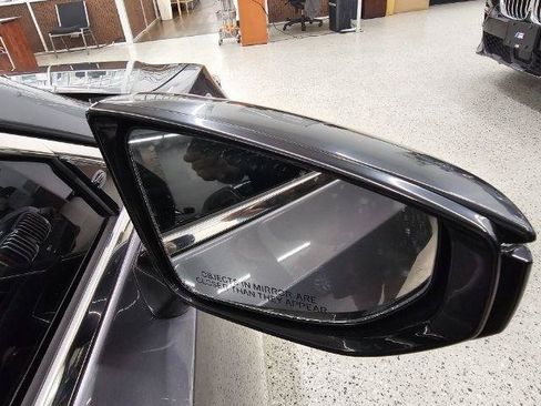 Used 2021 Lexus ES 300h w/ Premium Package FWD image 40