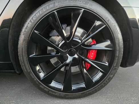 Used 2019 Tesla Model S Performance image 13