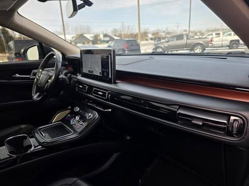 Used 2022 Lincoln Nautilus Reserve w/ Equipment Group 202A image 26