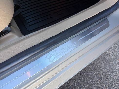 Used 2008 Cadillac CTS 3.6 w/ Wood Trim Package image 26