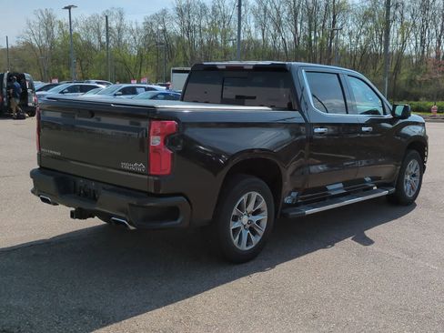 Used 2019 Chevrolet Silverado 1500 High Country w/ Z71 Off-Road Package image 8