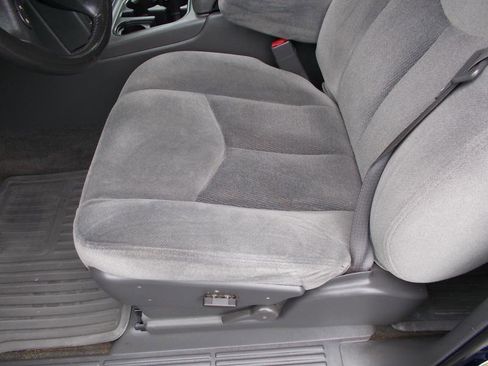 Used 2005 GMC Sierra 1500 SLE w/ Safe And Sound Package RWD image 24