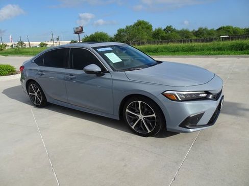 Certified 2023 Honda Civic Touring image 3