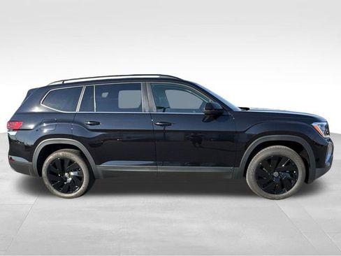 New 2026 Volkswagen Atlas SE image 6