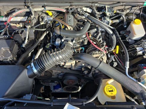 Used 2011 Jeep Wrangler Unlimited Sahara w/ Dual Top Group image 13