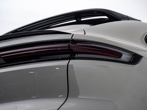 New 2026 Porsche Cayenne Coupe image 12