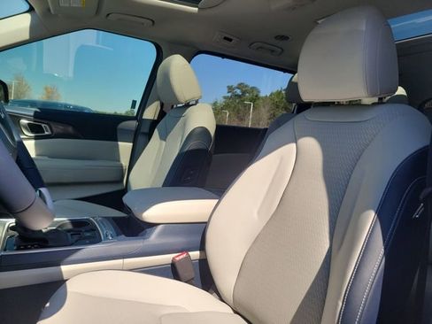 New 2026 Kia Carnival SX Prestige FWD image 13