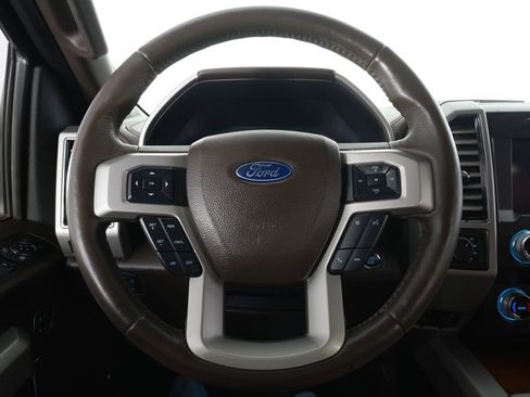 Used 2019 Ford F150 King Ranch image 18