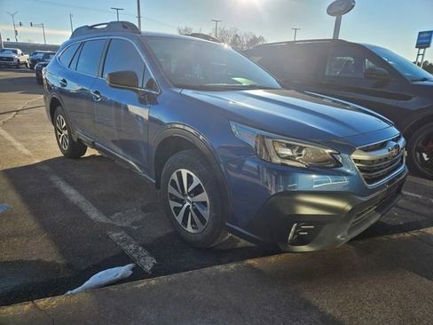 Used 2022 Subaru Outback 2.5i image 2