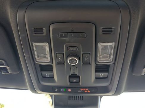 Used 2024 Chevrolet Tahoe Premier w/ Advanced Technology Package AWD/4WD image 25