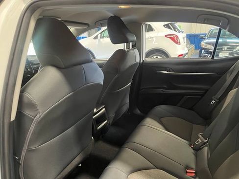 Used 2022 Toyota Camry LE w/ Cold Weather Package FWD image 17