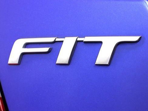 Used 2020 Honda Fit LX image 29